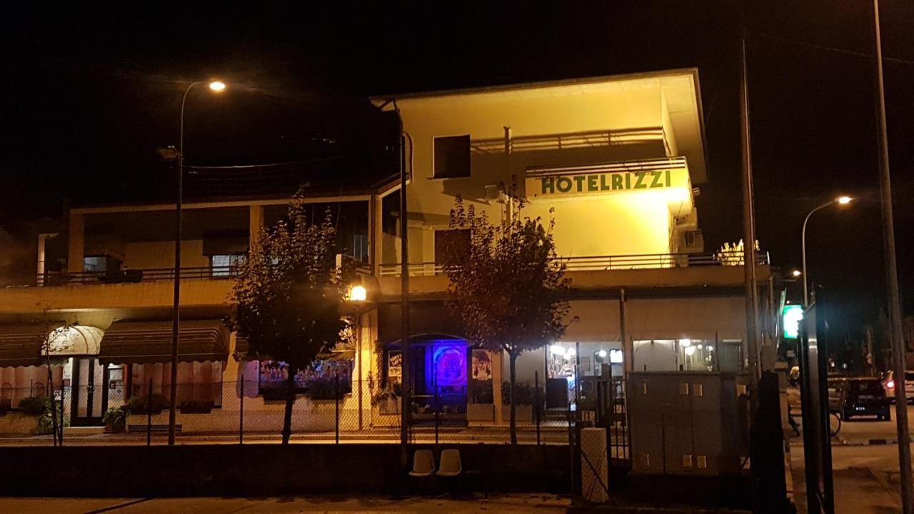Hotel Rizzi Monticello Conte Otto Exteriör bild